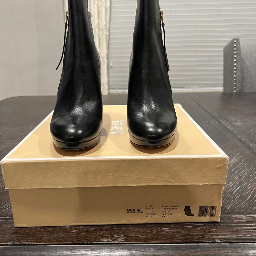 MICHAEL Michael Kors Black Ankle Boots
